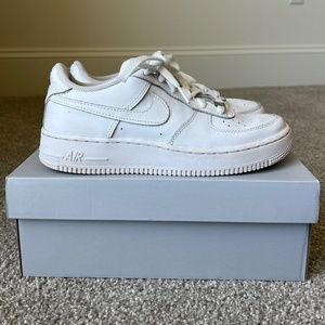 Nike air force 1s white size 8